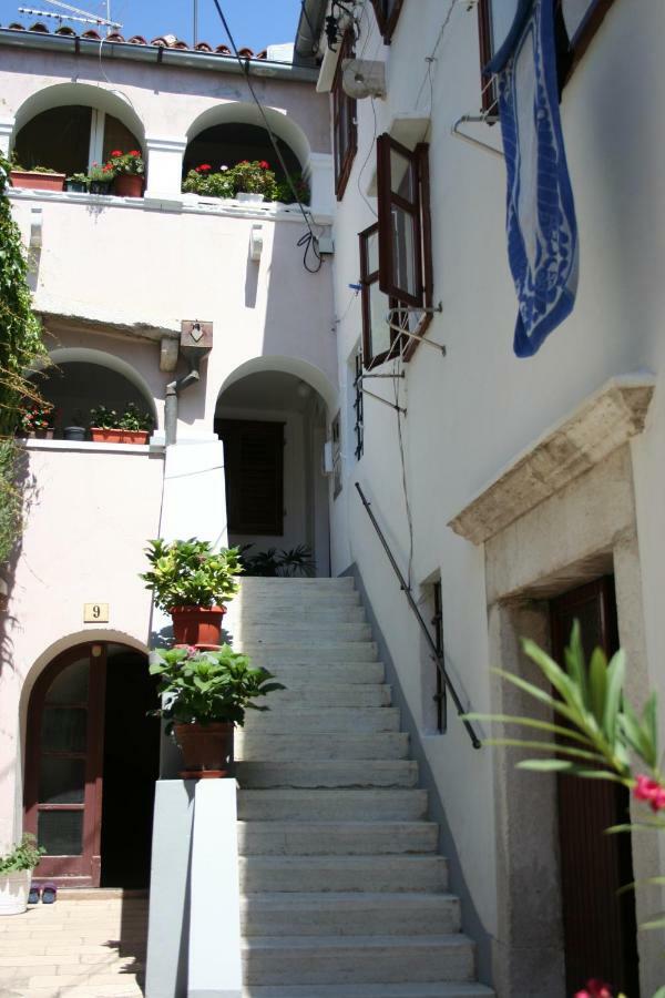 Apartment Uskok Senj  Bagian luar foto